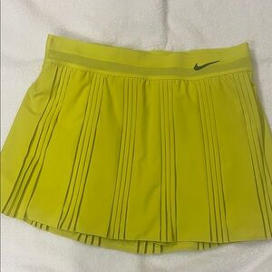 Nike Pleated Tennis Skirt in Bright Yellow